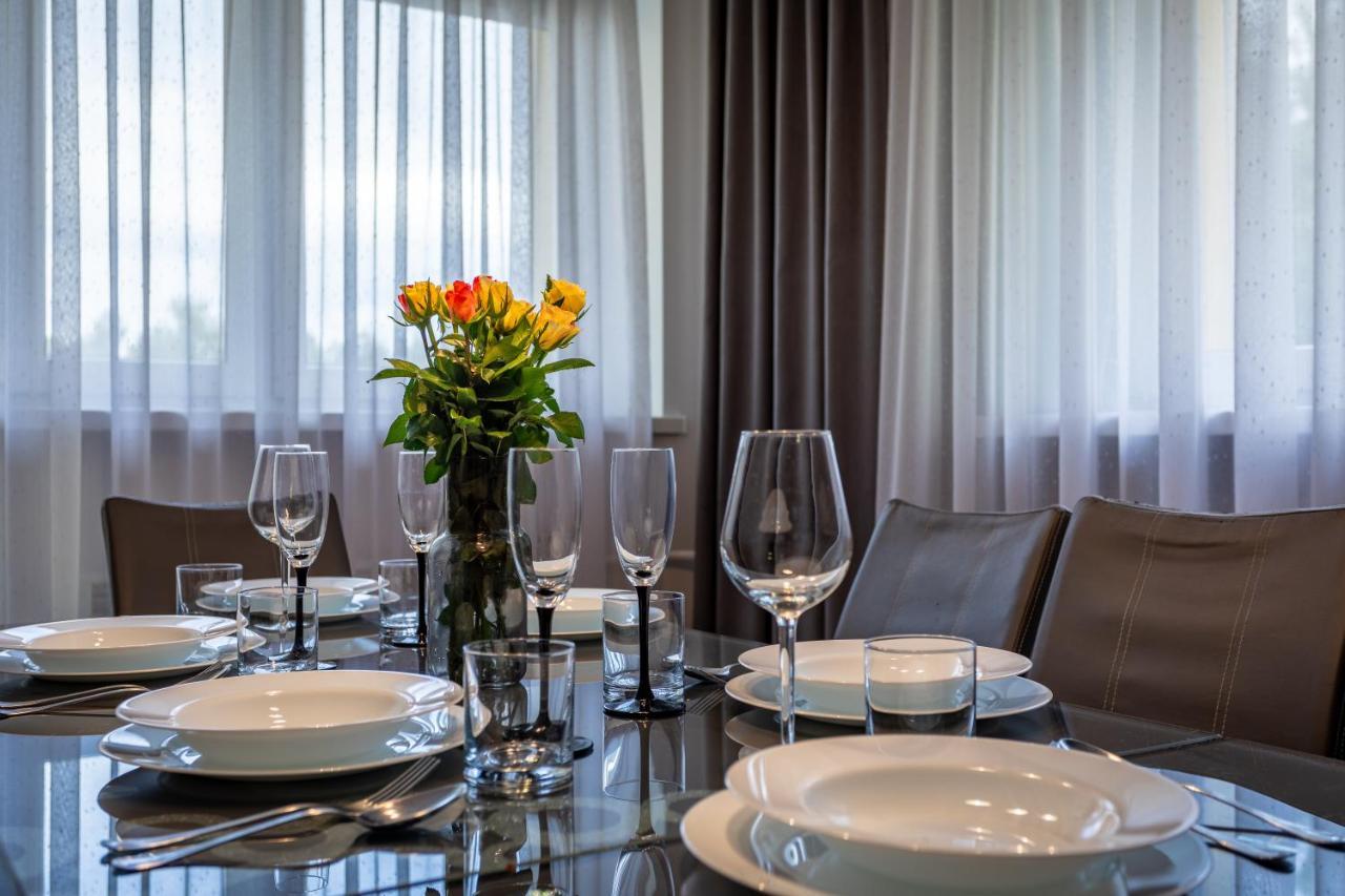 Apart-Invest Apartament Paryski シクラルスカ・ポレンバ エクステリア 写真