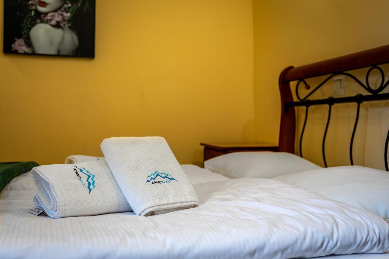 Apart-Invest Apartament Paryski シクラルスカ・ポレンバ エクステリア 写真