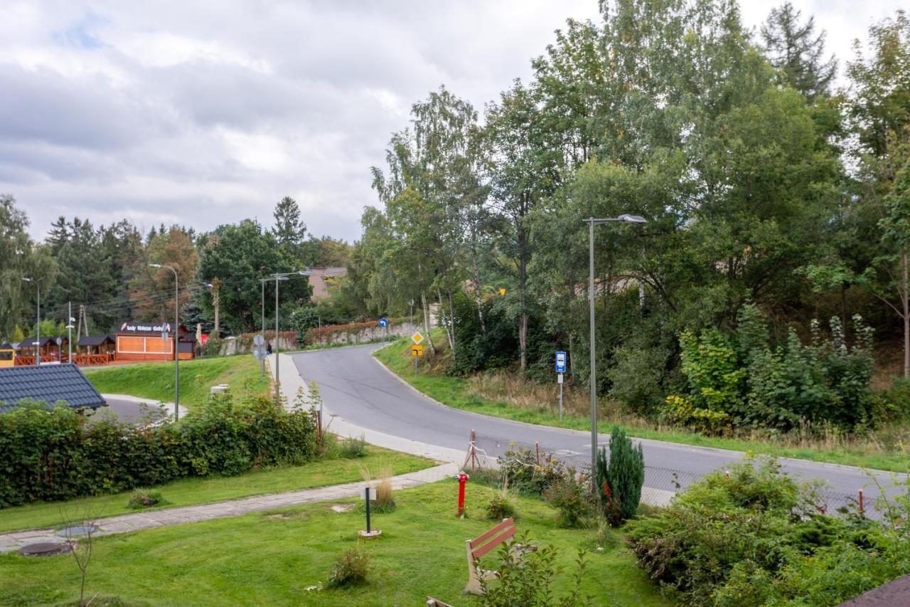Apart-Invest Apartament Paryski シクラルスカ・ポレンバ エクステリア 写真