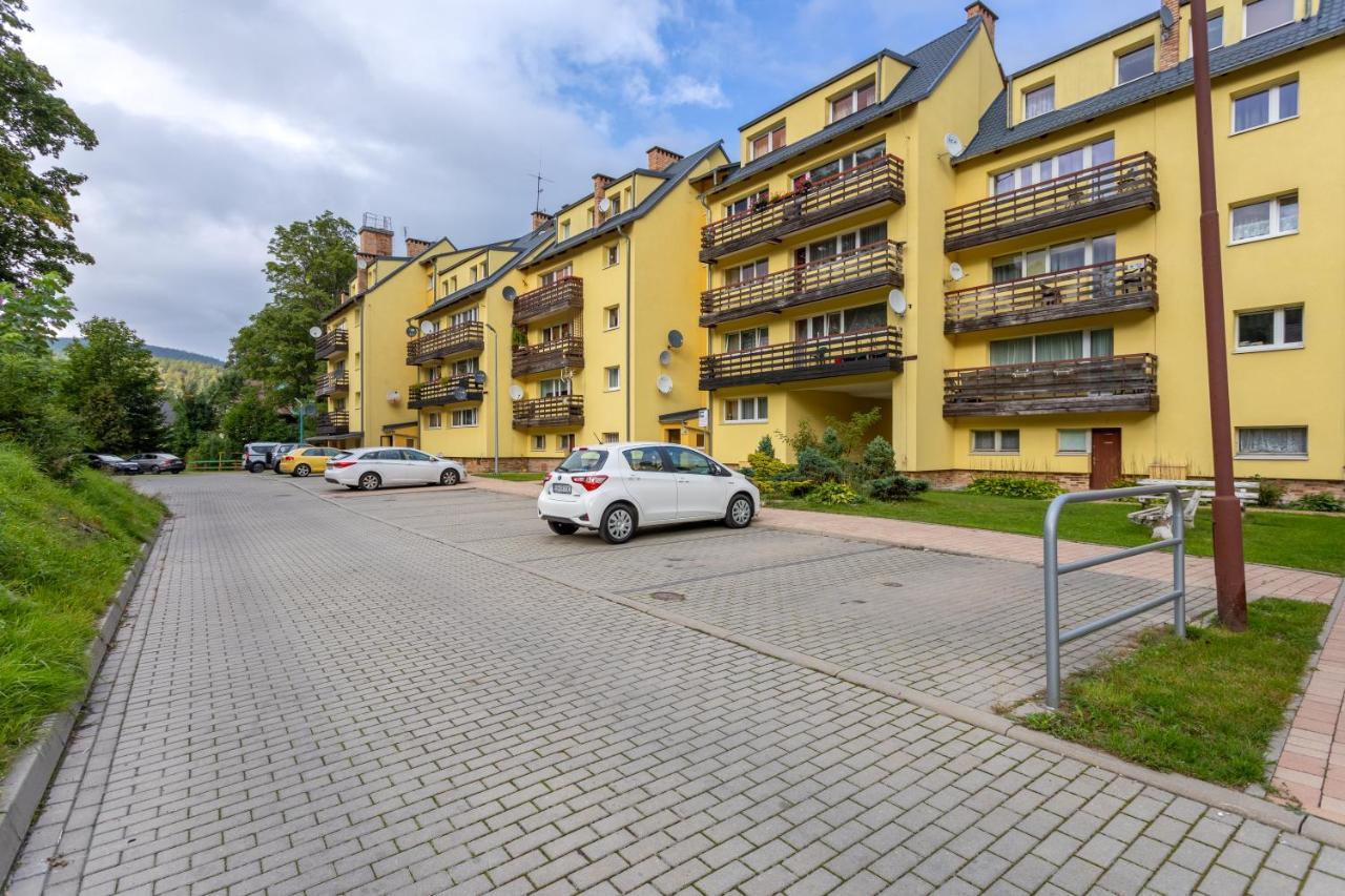 Apart-Invest Apartament Paryski シクラルスカ・ポレンバ エクステリア 写真