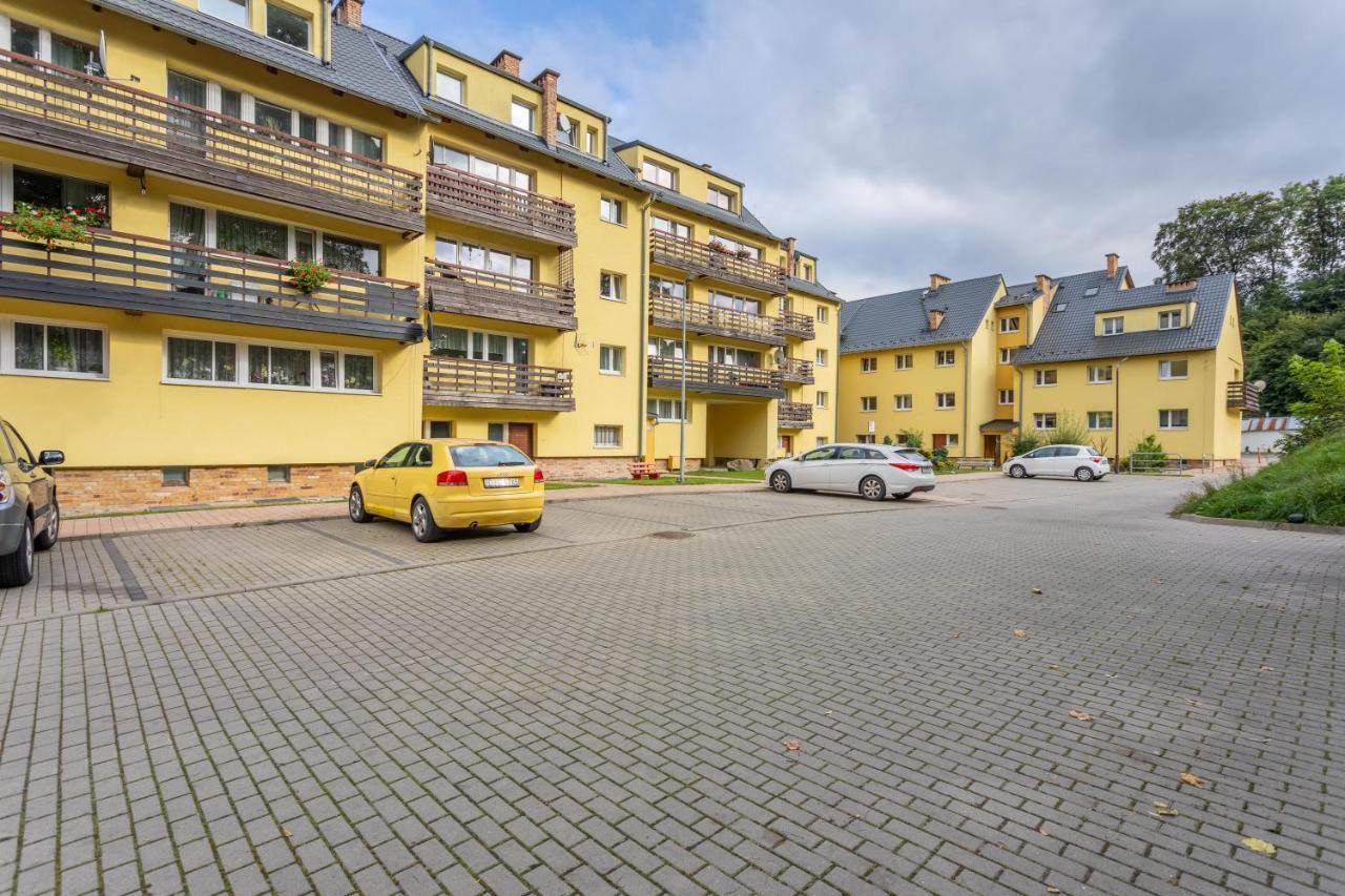 Apart-Invest Apartament Paryski シクラルスカ・ポレンバ エクステリア 写真
